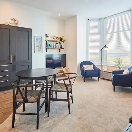 Host & Stay - Seaview Retreat Whitby Esterno foto